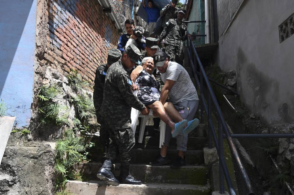 La capital de Honduras, situada a unos 1.000 metros sobre el nivel del mar y otrora pueblo minero, está cruzada por varias fallas geológicas, de las que algunas han sido activadas en los últimos 50 años.