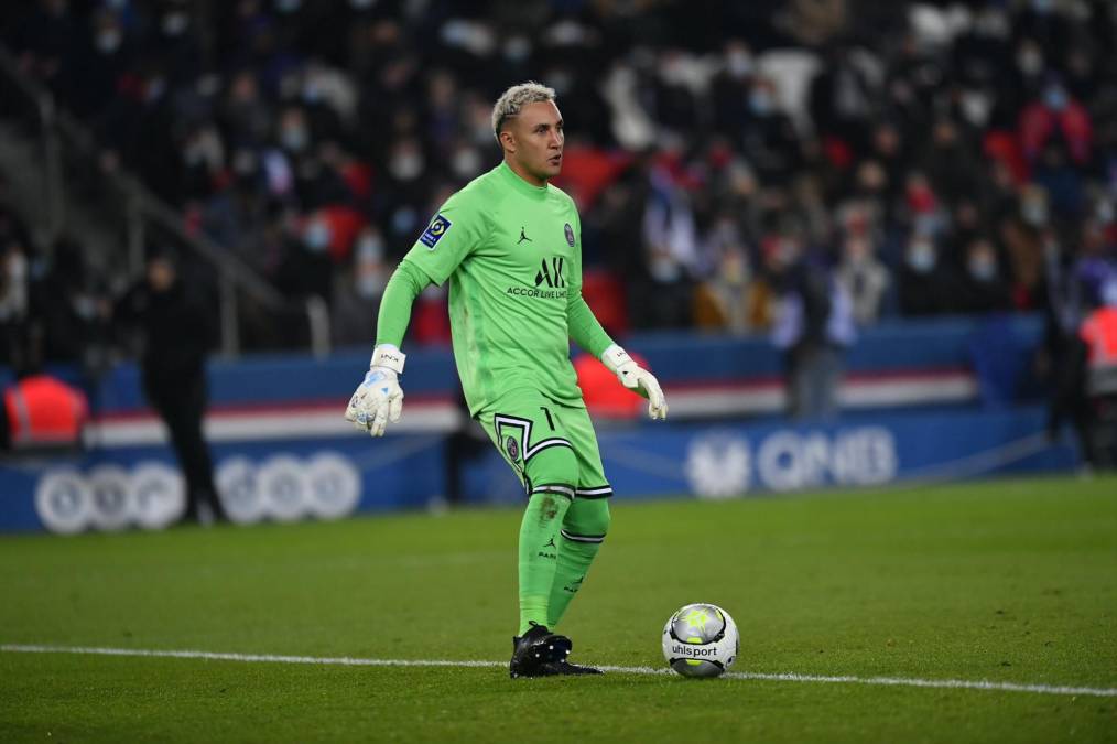 Keylor Navas: El portero tico medita salir del PSG ya que los juegos importantes han sido para Donnarumma. 