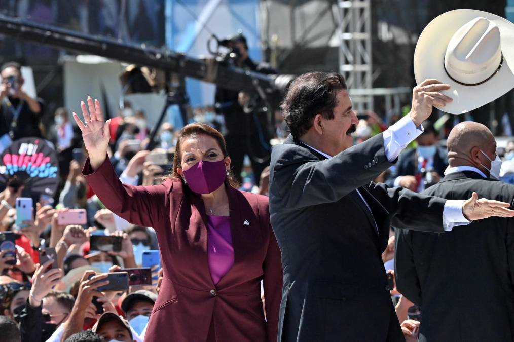 Xiomara Castro asumió la Presidencia de Honduras por un período de cuatro años, luego de ganar las elecciones generales del 28 de noviembre, con 1,7 millones de votos.