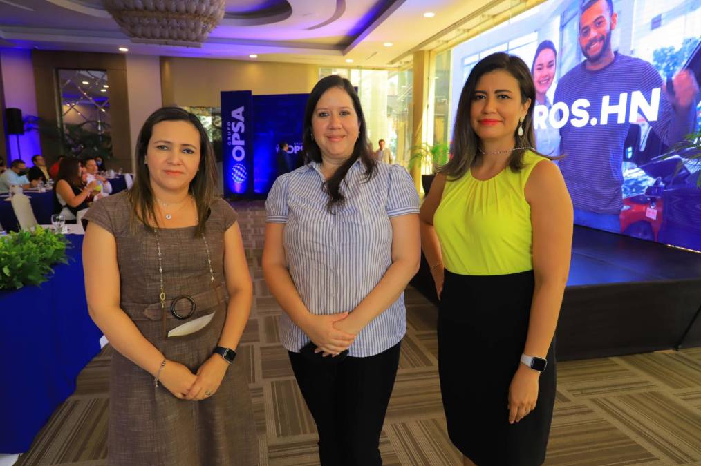 Victoria Franco, Karen Antúnez y Zayda Baide