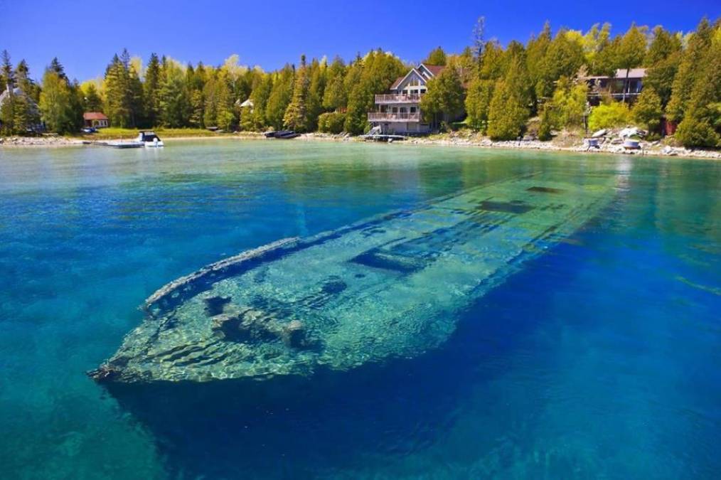 12. Los grandes Lagos: Los Grandes Lagos comprenden 95,000 millas cuadradas de agua dulce flanqueadas por espesos bosques, lugares de interés histórico y ciudades salpicadas de rascacielos. Pero a pesar de las atracciones junto al agua, este tramo de la parte superior del Medio Oeste y Canadá ha estado fuera del mapa de la industria de cruceros durante mucho tiempo.