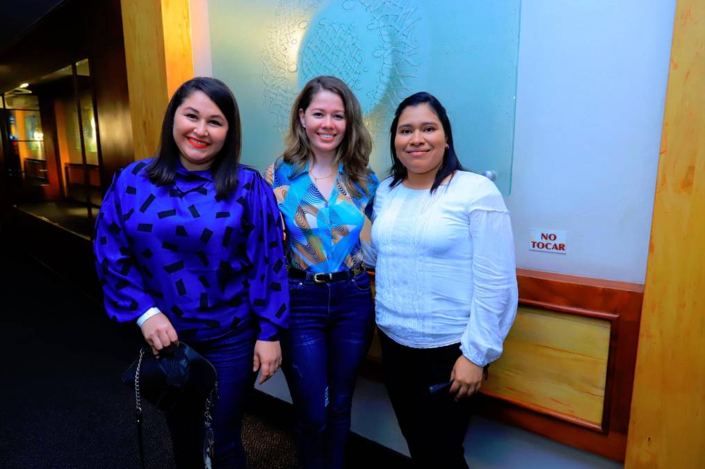 Meliza Madrid, Kimberly Méndez y Emma Lezama