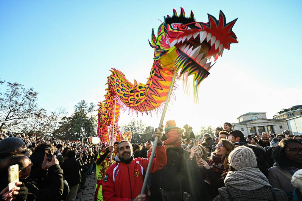 La comunidad asiática celebra en todo el mundo el Año Nuevo Chino