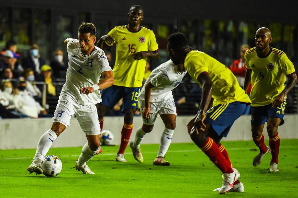 Raúl Marcelo Santos, convocado de emergencia a la Bicolor, entró al partido en el segundo tiempo.