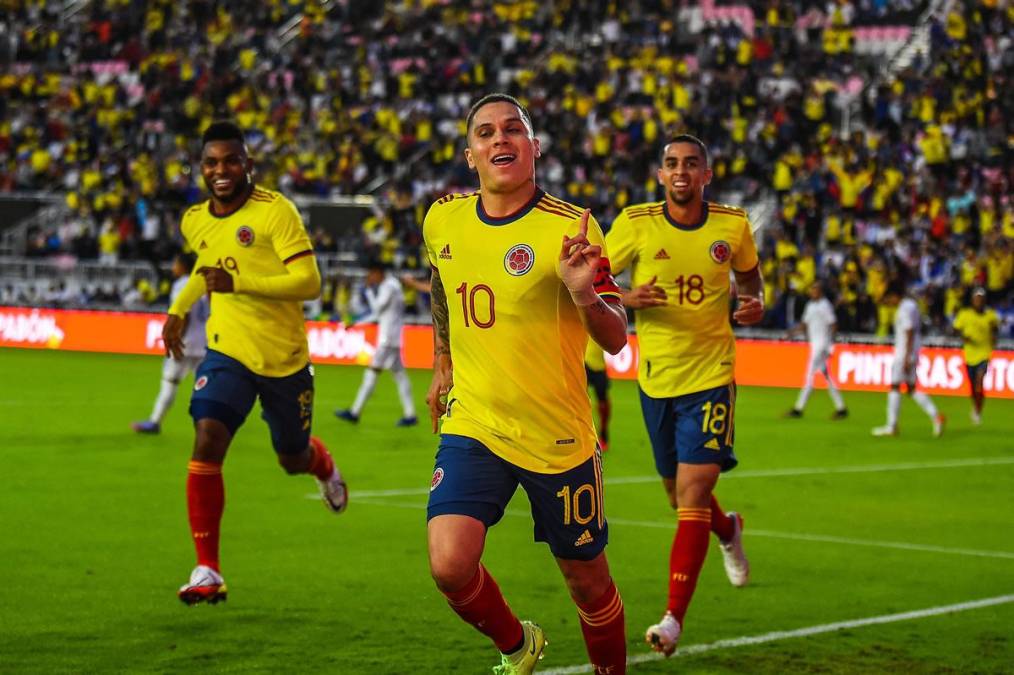 Así celebró Juan Fernando Quintero su gol contra Honduras.