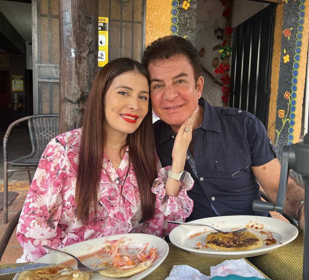 ”No tengo secretaria, no tengo a nadie, lo único que no me van a poder quitar los del Partido Libre es el curul que me lo he ganado en forma popular por el pueblo hondureño”, explicó.