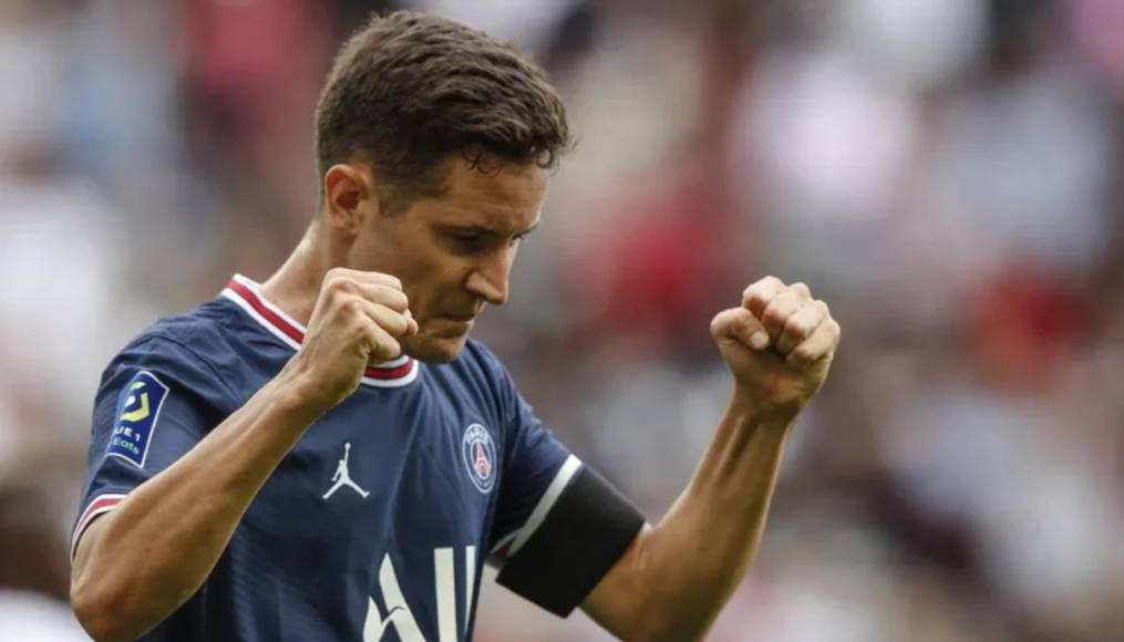 El centrocampista español Ander Herrera no entra en los planes del PSG por lo que se marcharán del equipo.