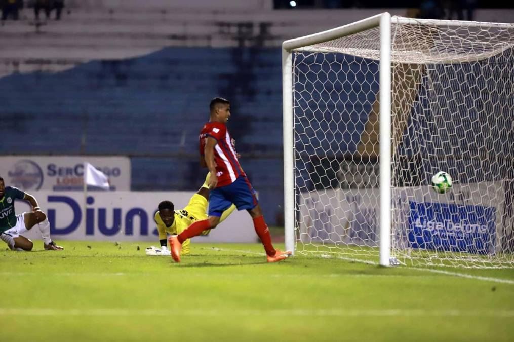 La sencuencia del gol del 2-0 del Marathón marcado por Kilmar Peña.