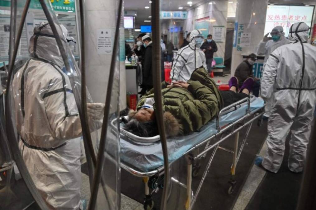 En Hong Kong, territorio semiautónomo de China, otras seis personas dieron positivo en las pruebas y fueron hospitalizadas.<br/><br/>-Macao: Hay cinco casos confirmados hasta el momento.