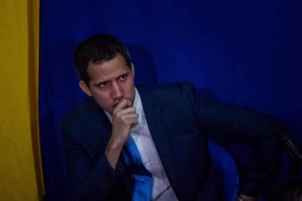 Guaidó se juramentó como presidente interino en 2018 luego de que la mayoría opositora del Parlamento declarara 'usurpador' a Maduro, acusándole de haber sido reelegido fraudulentamente.