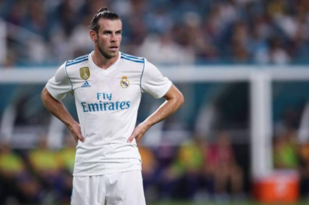 Gareth Bale: El galés sería uno de los 'sacrificados' para que Neymar pueda vestirse de blanco. El crecimiento de Asensio y Lucas Vázquez, han vuelto a Bale en un jugador prescindible y debido a su alto costo, sería ideal venderlo. Clubes de Inglaterra se han interesado en él y su precio rondaría entre entre los 80 millones.