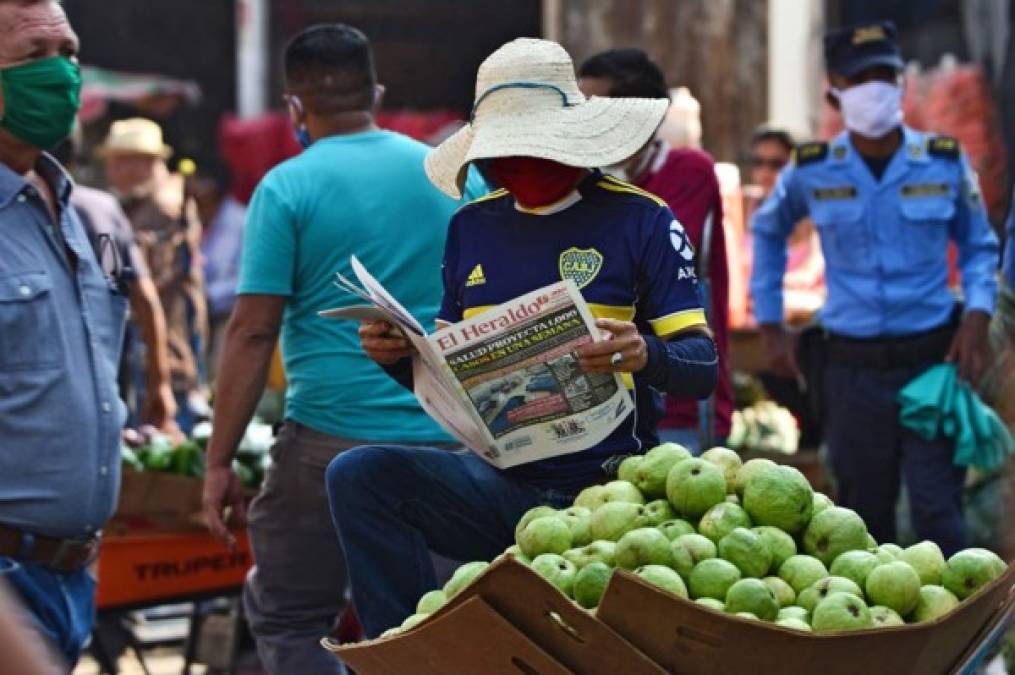 El uso de mascarilla es obligatorio en Honduras desde el martes pasado. En el país se registran 22 fallecimientos por coronavirus y 312 casos de personas contagiadas.