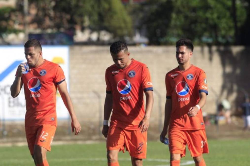 Por su parte en Danlí, Motagua falló al empatar 0-0 ante Real de Minas y podría perder el liderato si Marathón vence al Olimpia.