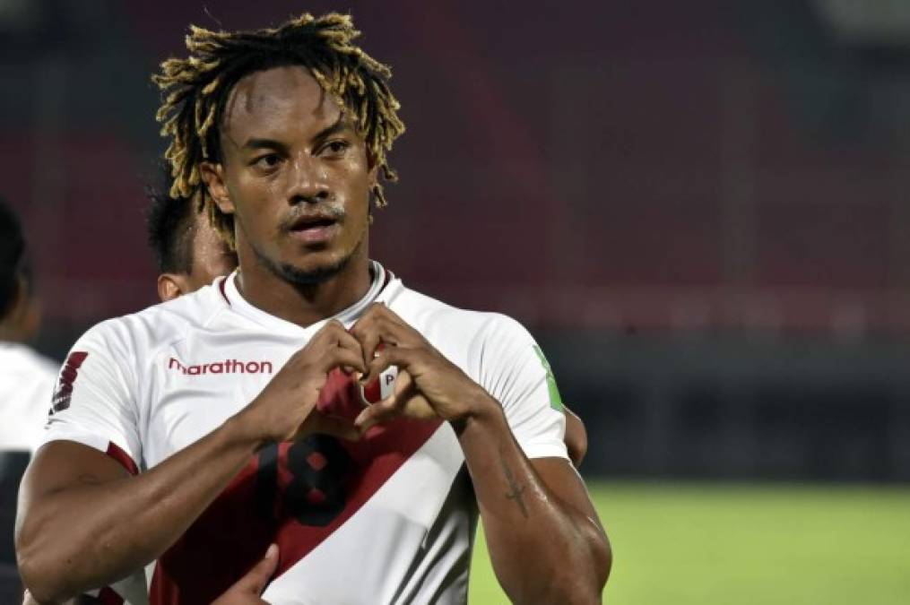 André Carrillo fue la figura de Perú marcando los dos goles para el empate (2-2) contra Paraguay. El segundo fue a seis minutos del final del partido. Así celebró.