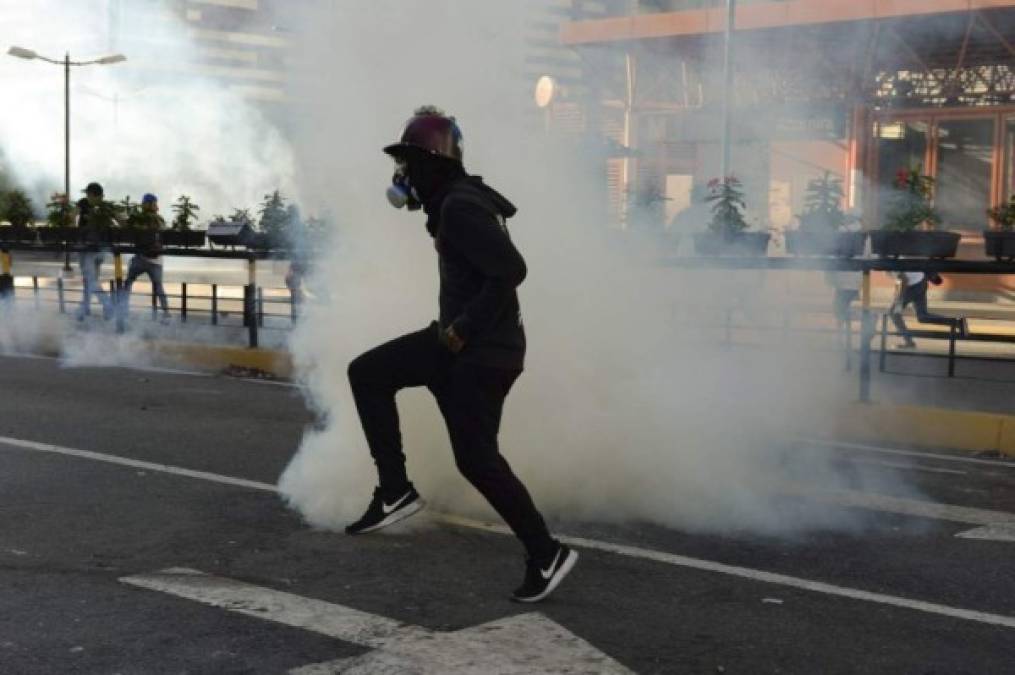 Se espera que los focos de protestas continúen este jueves en algunas de las zonas más conflictivas de Caracas y otras ciudades.