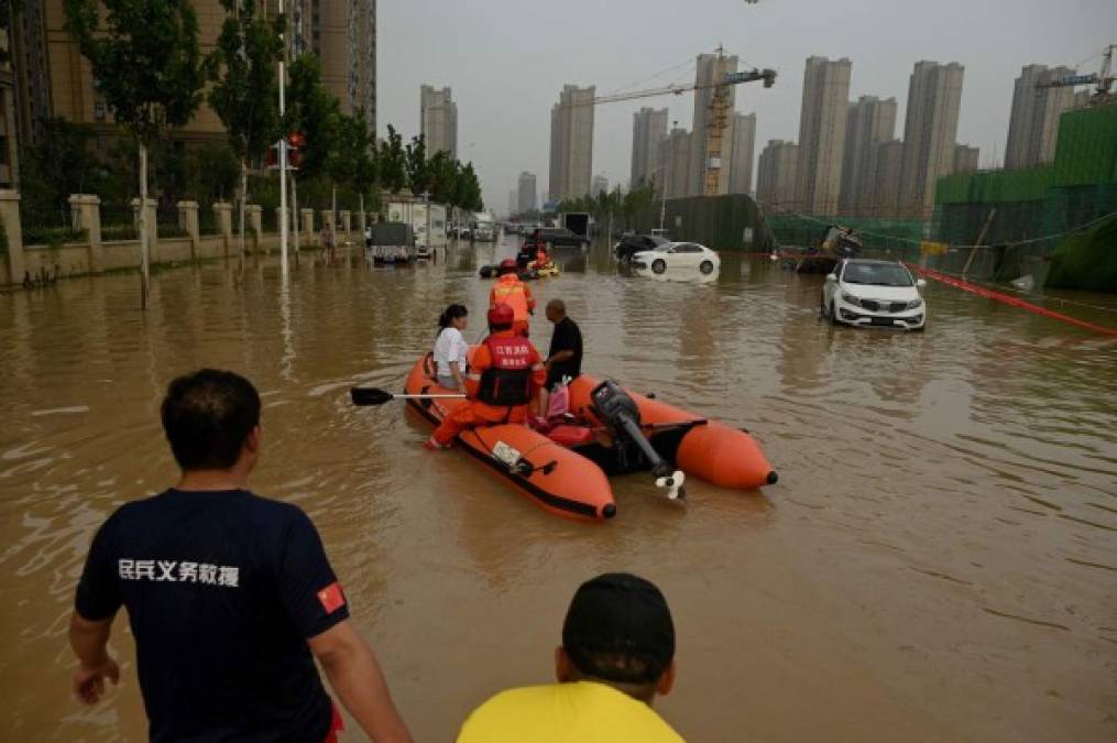 En las últimas semanas, la humanidad ha sufrido catastróficas inundaciones en Alemania, Bélgica, China, India y Japón, que han puesto de rodillas a estas potencias mundial.