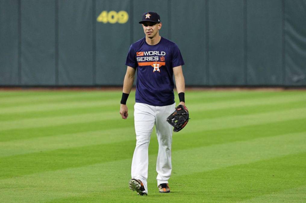 El beisbolista sampedrano Mauricio Dubón hizo historia la noche de este sábado al convertirse en el primer hondureño en jugar una Serie Mundial.