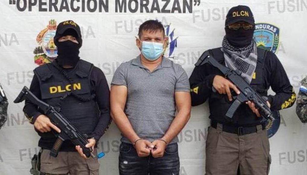28.- Óscar Fernando Santos Tobar “Teto”Fue capturado el lunes 23 de agosto en una vivienda del barrio “El Cedro”, en El Paraíso, Copán. Fue extraditado el 29 de marzo del 2022.