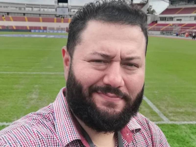 El periodista Álvaro Martínez se ha dedicado a lanzar algunos dardos para la Sub-20 de Honduras.