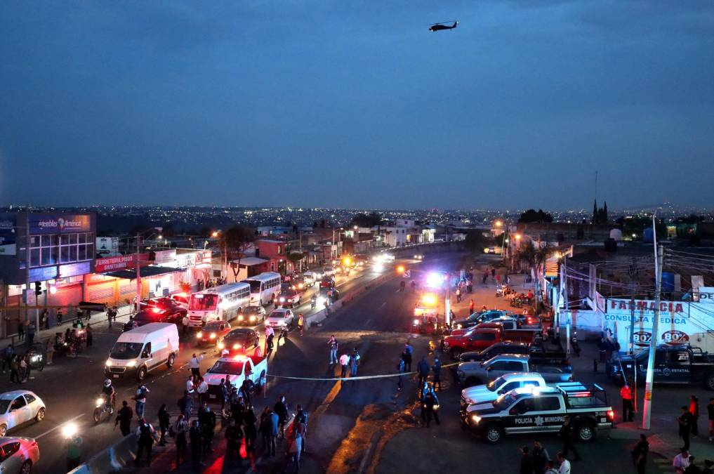 Acciones similares se desataron en municipios de Guanajuato, donde fueron capturados dos presuntos atacantes, según la gobernación local.