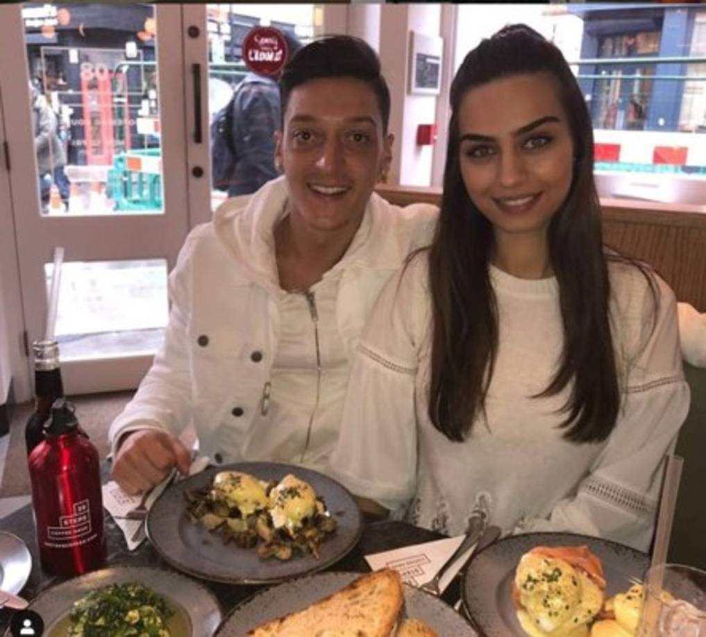 Una parte del dinero donado tendrá como destino la fundación Media Luna Roja para alimentar a 14,000 personas.