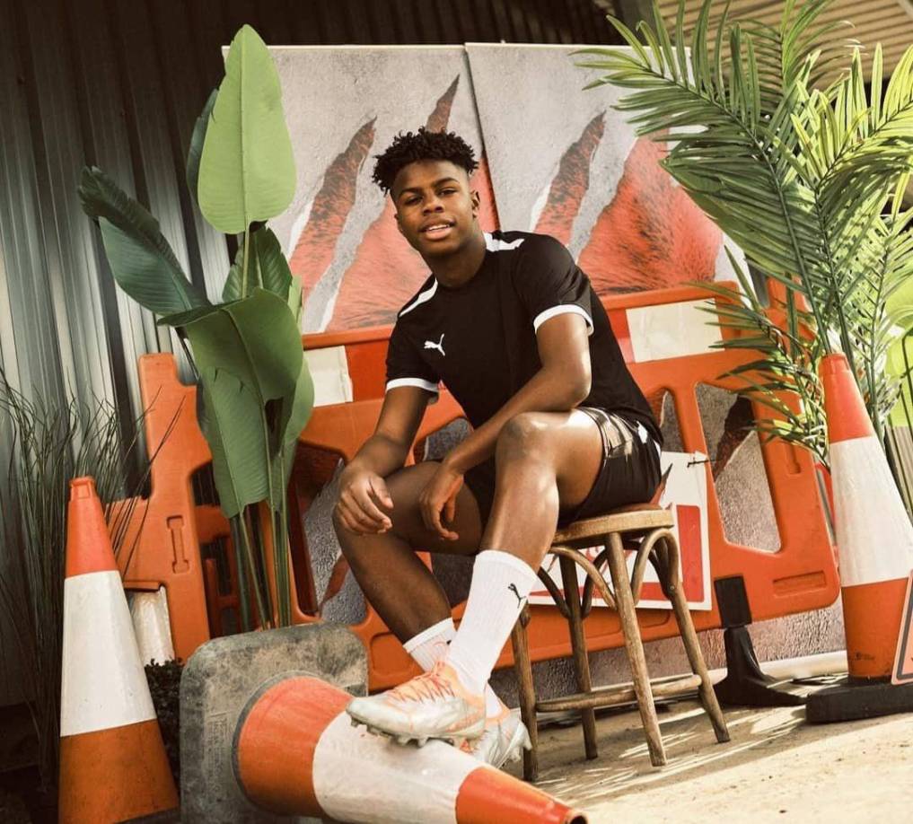 El hijo de Maynor Figueroa ha sido firmado por la marca Puma y recibe un patrocinio oficial desde marzo de este año, pero en este último trimestre, el futbolista ya obtiene su ropa deportiva, botas e indumentaria.