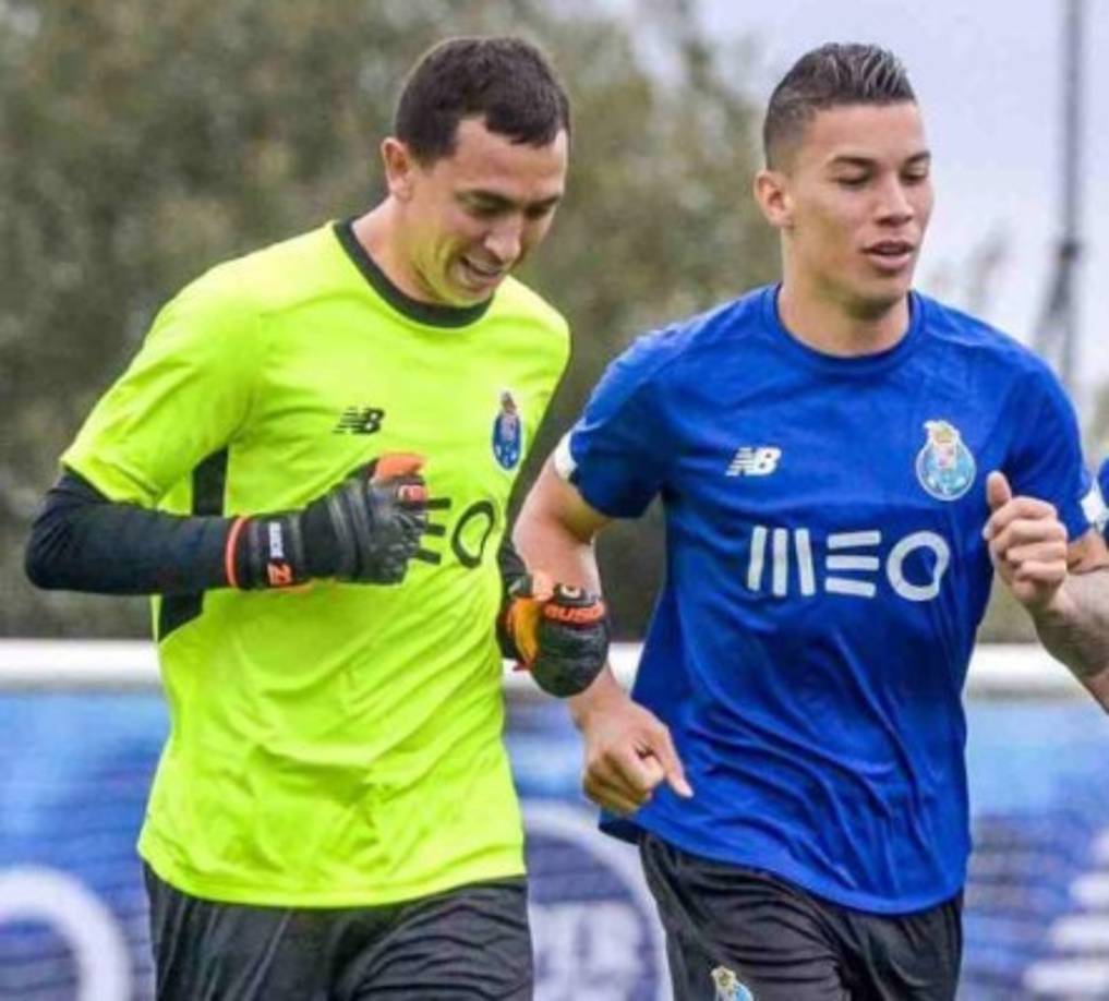 En la conferencia de prensa, el entrenador Sergio Conceicao del Oporto fue lapidario: 'Me han contado sobre dos o tres jugadores y quiero resaltar una expresión que tuve hace un tiempo. Esta representación de Porto no es suficiente para tener un contrato, hay que sentir el club”.