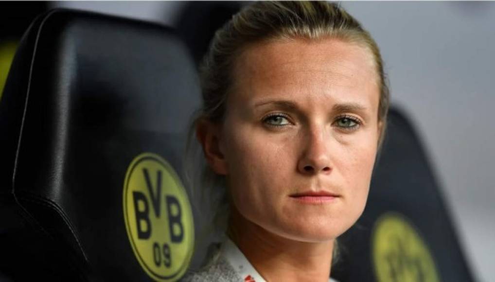 Kathleen Krüger es responsable de organizar la logística de los partidos fuera de casa del Bayern, como cuando toca ir al estadio del Borussia Dortmund.