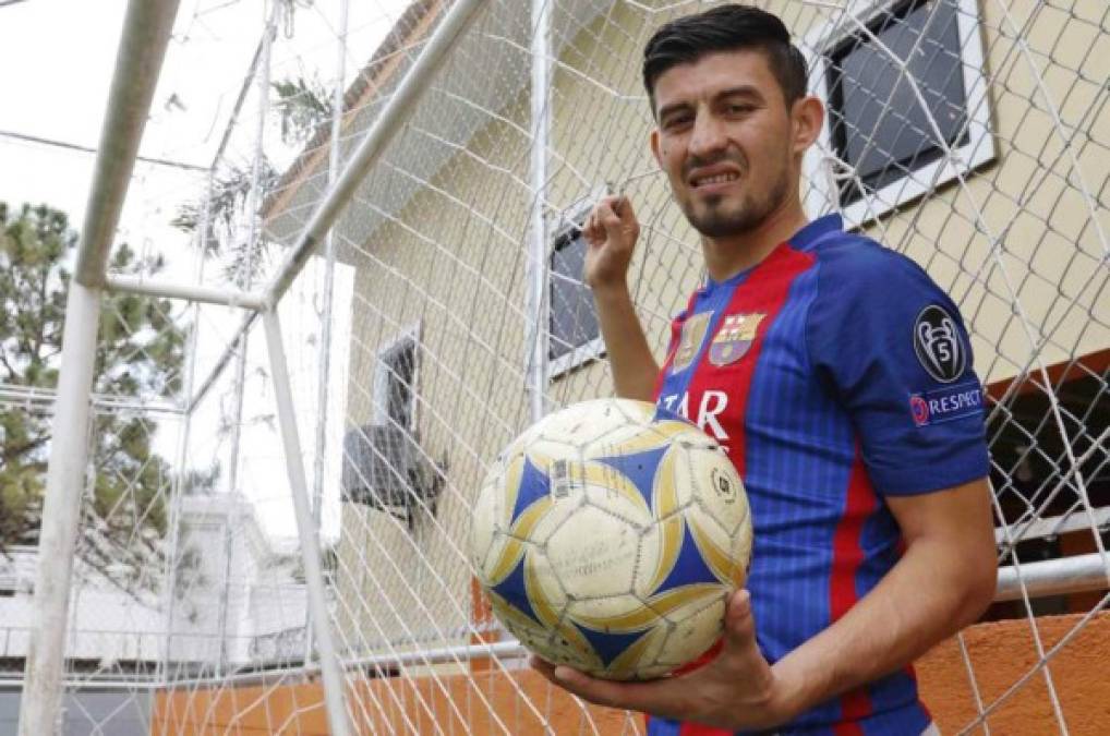 Rambito Rodríguez: El mediocampista hondureño firmó contrato con el Santos FC de Siguatepeque de la Liga de Ascenso.<br/>