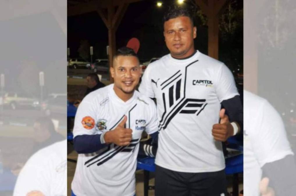 Óscar Salas: Luego de ser dado de baja por el Vida y tras no llegar a un acuerdo con un equipo de Honduras, el volante catracho se fue a Estados Unidos para jugar a nivel burocrático. El mediocampista pertenece ahora al Capitol Glass North Carolina.