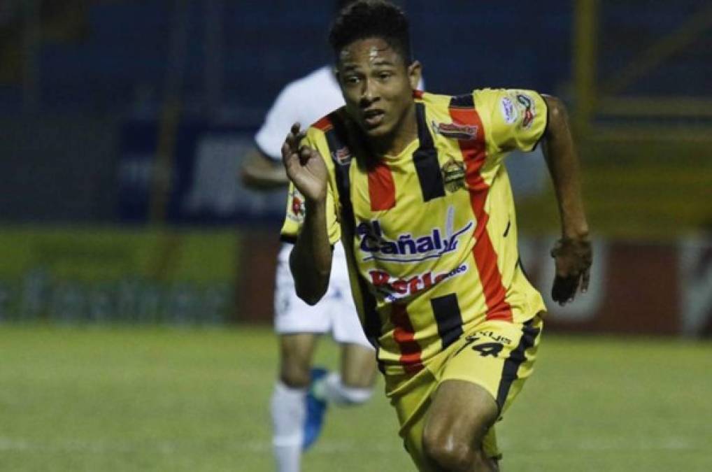 Cristian Altamirano no ha firmado con el Honduras Progreso, pero 'tiene una disposición bárbara, hace cuatro días trabaja con el plantel, se quiere quedar, entre hoy y mañana llegamos a un acuerdo', dijo Elías Nazar, presidente del club progreseño.