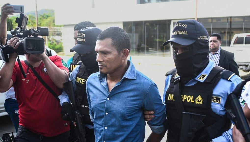 Se trata de Santos Bernabé Chavarría (45 años), quien, según la Policía, violaba y filmaba a sus hijas para luego vender el material de video a redes de pornografía internacional a través de internet. 