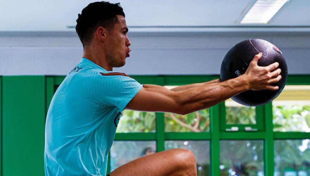 El exjugador del Real Madrid continúa demostrando su racha goleadora, y el año pasado fue el máximo anotador a nivel mundial con 54 dianas.