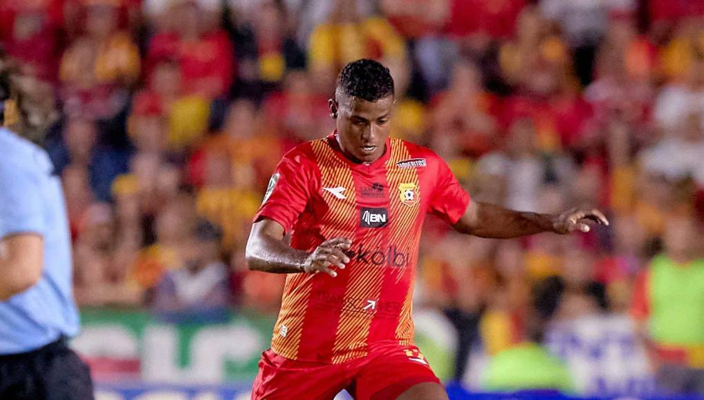 En el tercer puesto se encuentra el Herediano de Costa Rica con 1,139 puntos.