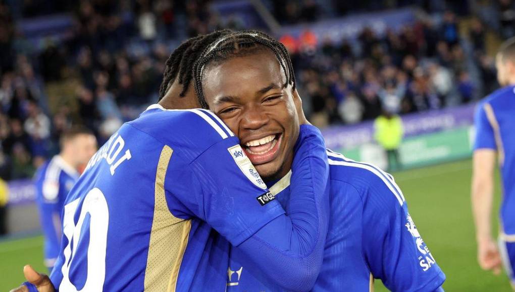 Varias temporadas después de esa gran sorpresa, el Leicester terminó penúltimo en la campaña 2022/23 tras solo sumar 34 puntos. Se quedó a dos puntos de salvarse, Everton quedó en el puesto 17 con 36 unidades.