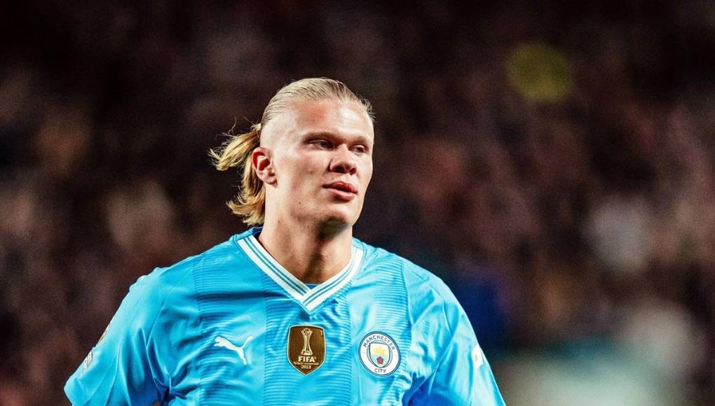 La información es que en 2025, el contrato de Erling Haaland activa una cláusula de salida por 175 millones de euros y su futuro estará en el aire. El Barcelona se enteró de esa situación y buscará convencer al noruego desde ya.