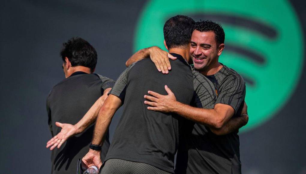 Todo apunta a que Xavi acabará la temporada y no continuará. La incógnita reside en sí dirigirá al equipo en los dos partidos que quedan (este domingo ante el Rayo Vallecano y la semana que viene frente al Sevilla) o si será sustituido antes.