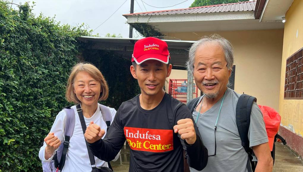 Ambos residen en Washington DC, Estados Unidos, donde Yuichiro se desempeñó durante mucho tiempo como un reconocido agente de bienes raíces, de acuerdo con el portal de una compañía para la que trabajó.