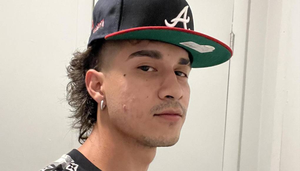 ”Espéreme que creo que me está llamando mi hermano”, gritó en medio de la emoción Victoria Perla, hermana del hondureño.