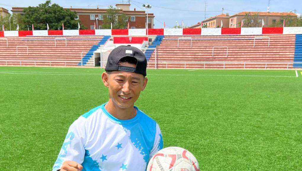 Shin Fujiyama anduvo de gira por España en una actividad futbolística.
