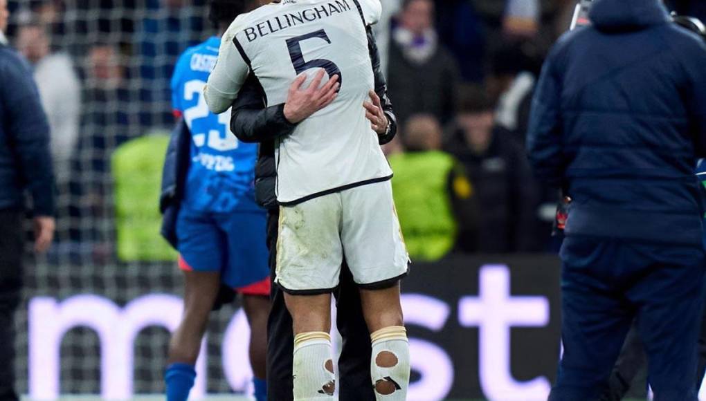 Al final del partido, Jude Bellingham se dio un cariñoso brazo con Marco Rose, entrenador del RB Leipzig y quien lo dirigió en el Borussia Dortmund.