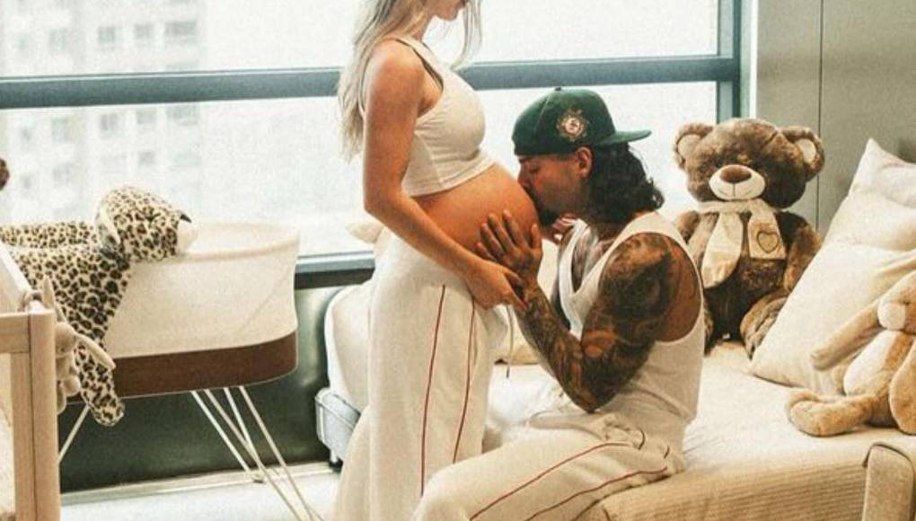 No es desconocimiento que Juan Luis Londoño Arias, conocido por su nombre artístico Maluma, se encontraba emocionado con su esposa Susana Gómez por la llegada de su primogénita París, tras su nacimiento en un hospital de Medellín el cantante tomó fuertes medidas de protección de la bebé, que cerró el ingreso al establecimiento médico.