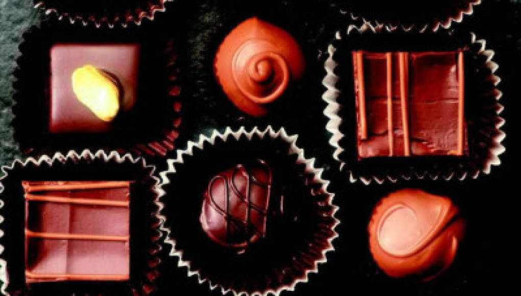 Chocolate negro reduce el riesgo de infarto y es antiinflamatorio