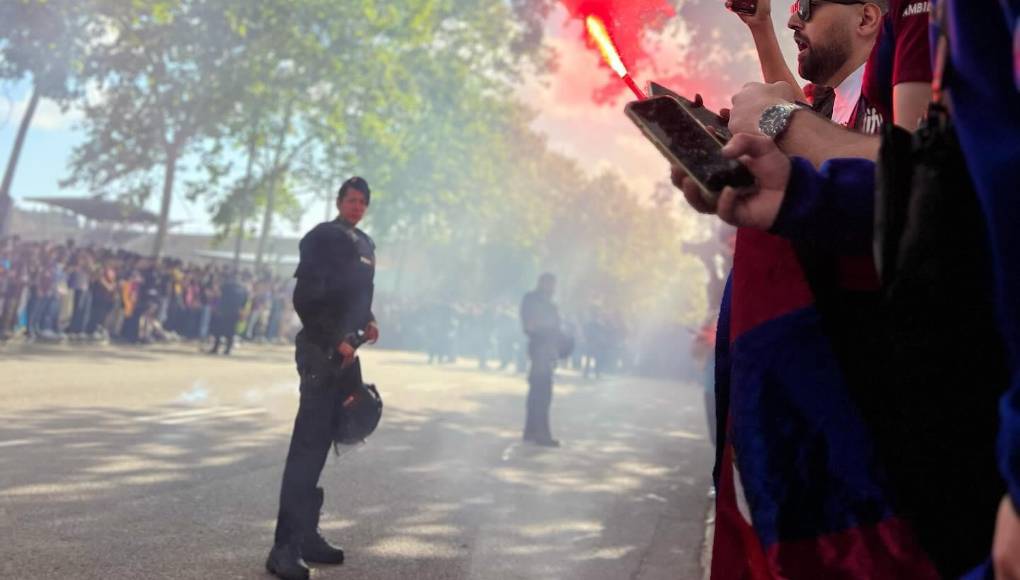 La previa fue un ambientazo y la periodista hondureña lo vivió en carne propia.