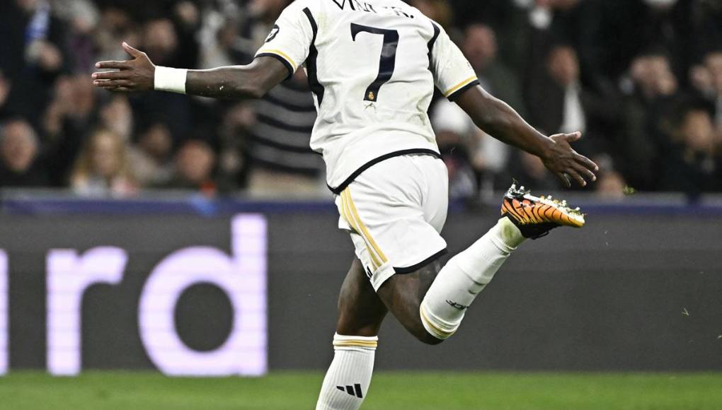 El número 7 que usa en el PSG ya está ocupado en el Real Madrid por Vinicius, por lo que el futbolista de Bondy ya tiene en mente el dígito que desea lucir.