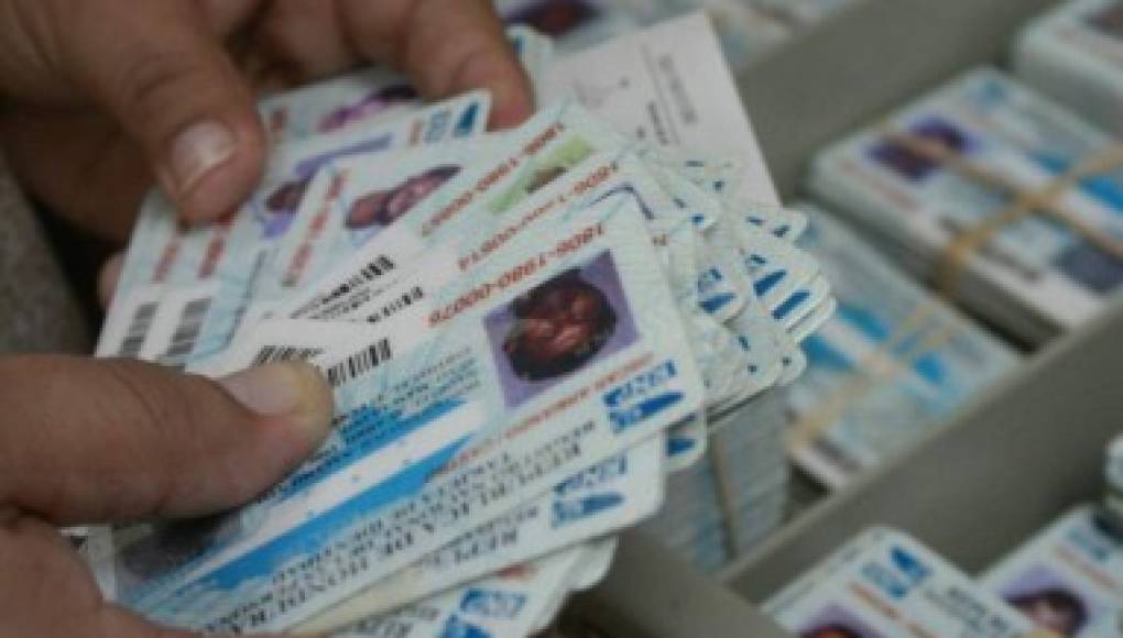 Mafia en RNP vendió identidades a sirios y palestinos