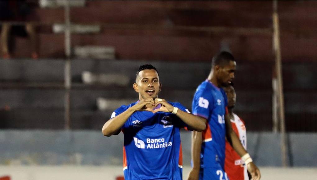 Edwin Rodríguez abrió el marcador para el Olimpia antes de llegar al primer minuto de juego y así lo celebró.