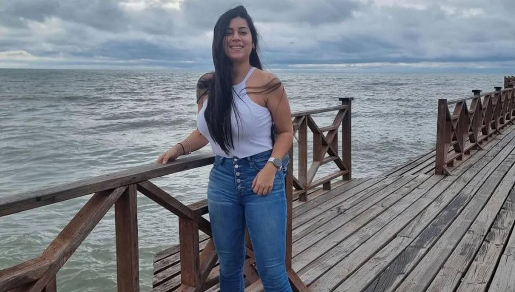 Alejandra Ruiz conoció a Mathías Techera cuando éste jugada para el Vida de La Ceiba, allá por 2020.