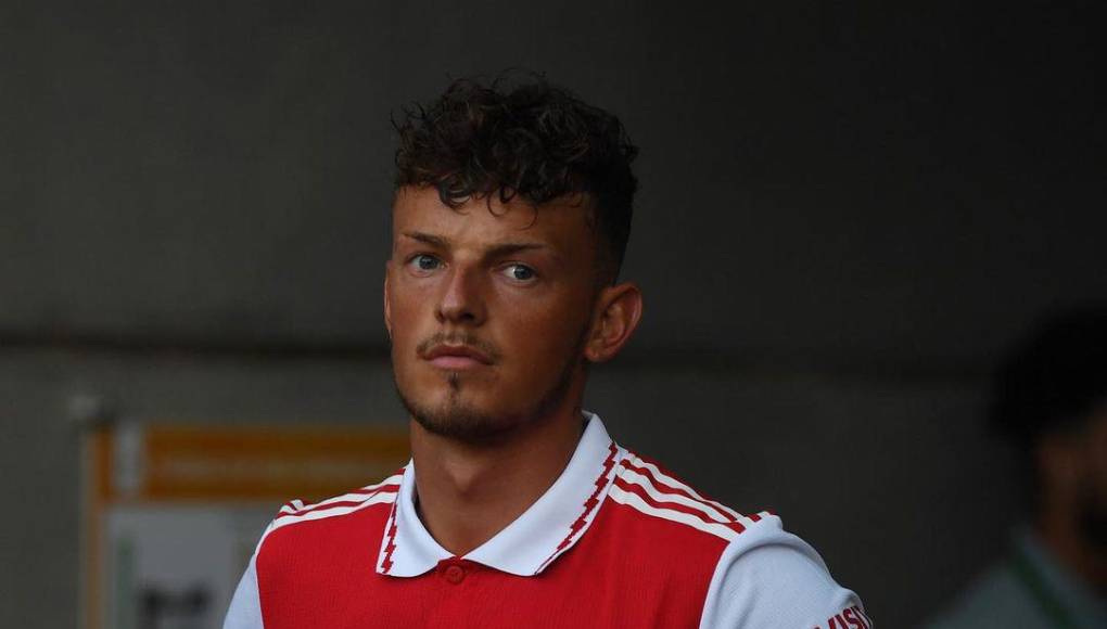 Debido a su nivel, Arsenal decidió extender el contrato de Ben White. El defensor ha firmado por 4 temporadas y media más, es decir, hasta junio del 2028 y con la opción a un año adicional, hasta el 2029. Será uno de los mejores pagos del plantel.