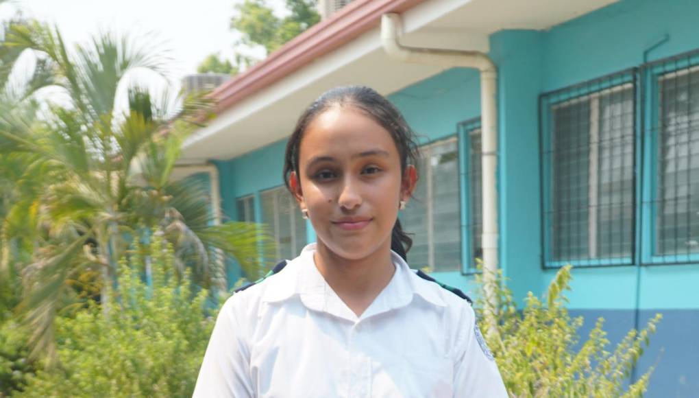 Heyzel Montserrat Sagastume Zelaya, de 15 años de edad es otra de las estudiantes más destacadas del RPP, actualmente cuenta con un índice del 98% y es estudiante del duodécimo del Bachillerato en Ciencias en Humanidades. 